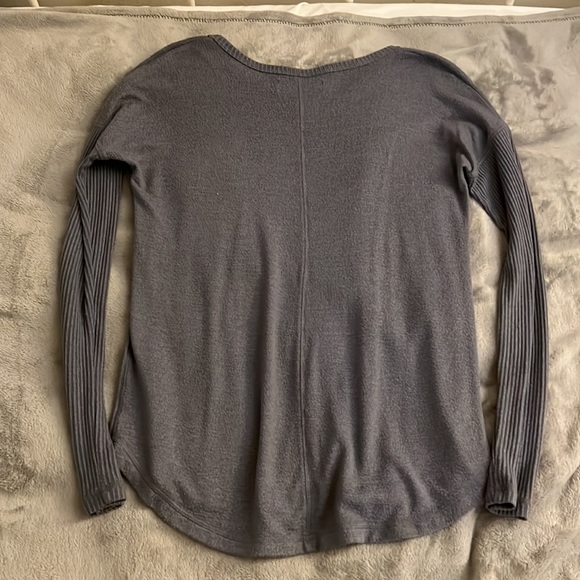 Abercrombie & Fitch Soft and Cozy Long Sleeve Shirt - Picture 2 of 2